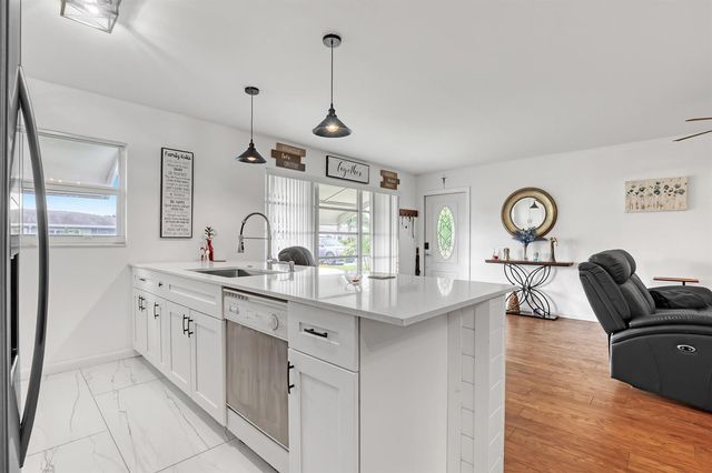 245 Main Boulevard B, Boynton Beach, FL 33435