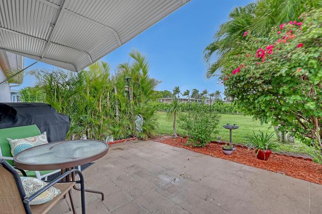 245 Main Boulevard B, Boynton Beach, FL 33435
