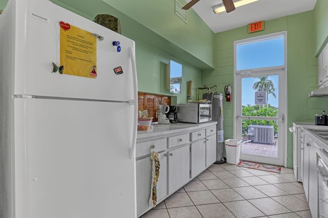 245 Main Boulevard B, Boynton Beach, FL 33435