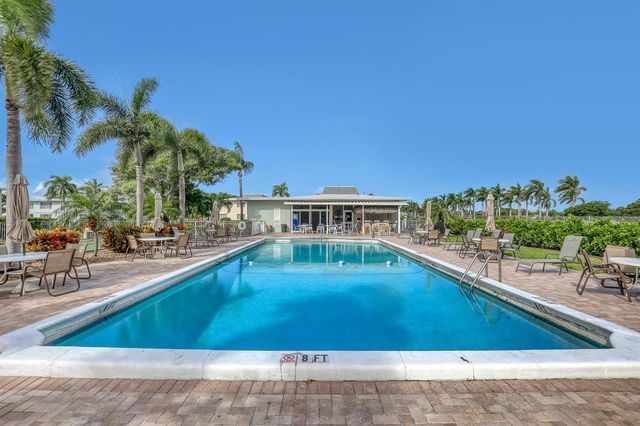 245 Main Boulevard B, Boynton Beach, FL 33435