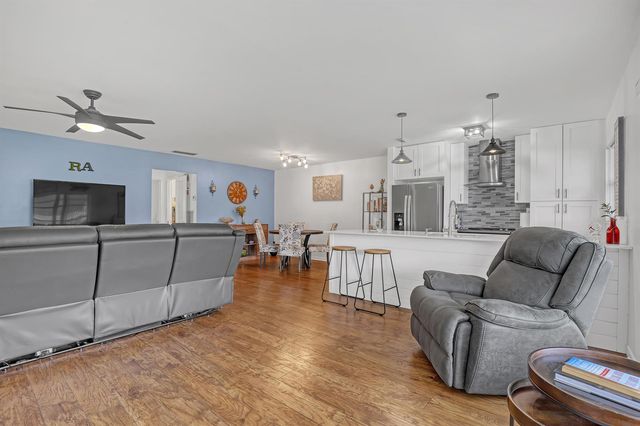 245 Main Boulevard B, Boynton Beach, FL 33435