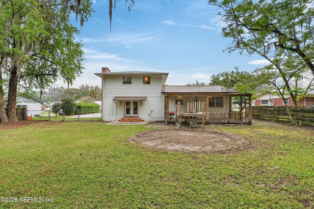 3211 BLAIR Drive, Palatka, FL 32177