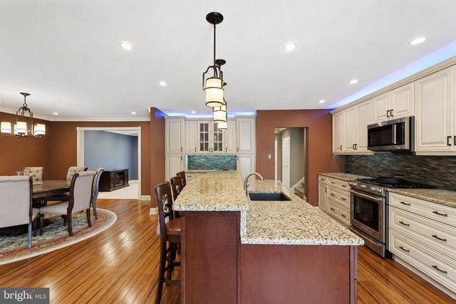 1002 TANNERIE RUN RD, Ambler, PA 19002