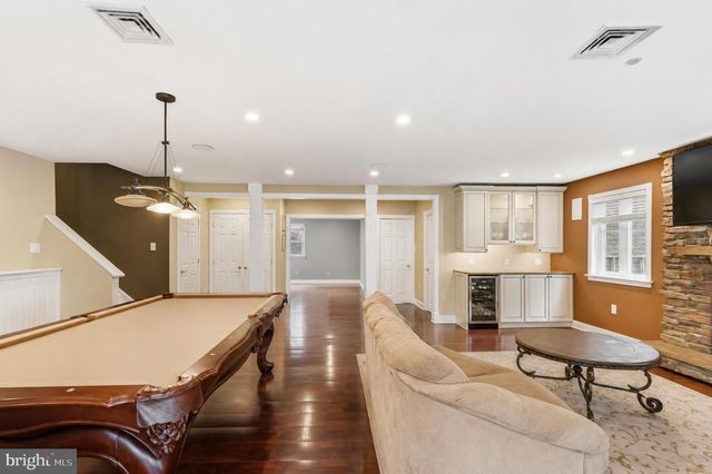 1002 TANNERIE RUN RD, Ambler, PA 19002