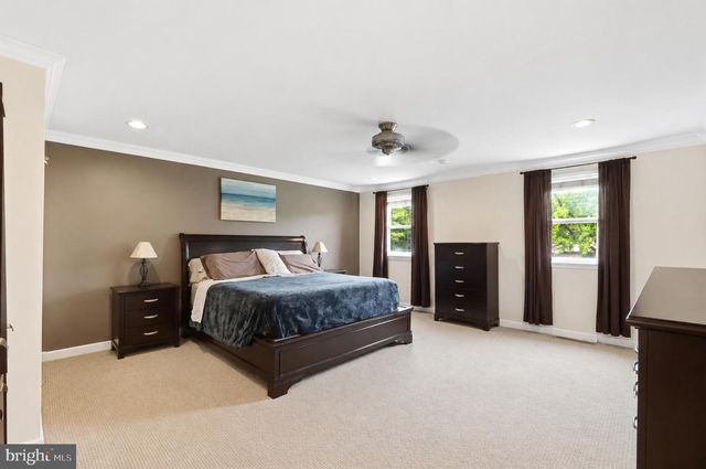 1002 TANNERIE RUN RD, Ambler, PA 19002