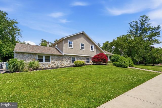 1002 TANNERIE RUN RD, Ambler, PA 19002