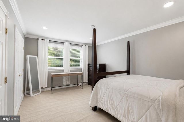 1002 TANNERIE RUN RD, Ambler, PA 19002