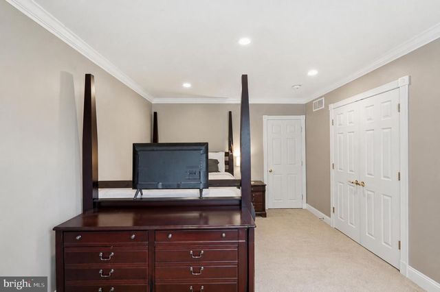 1002 TANNERIE RUN RD, Ambler, PA 19002