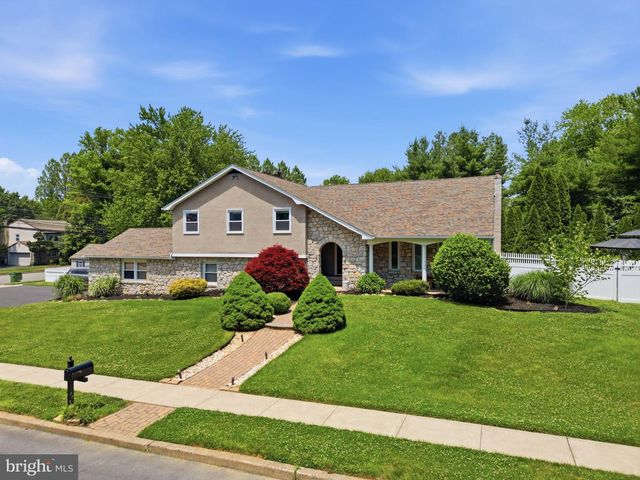1002 TANNERIE RUN RD, Ambler, PA 19002