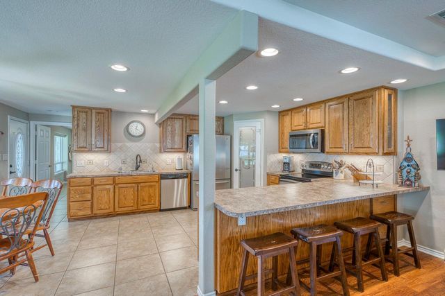 301 Princess LN, Sunrise Beach, TX 78643