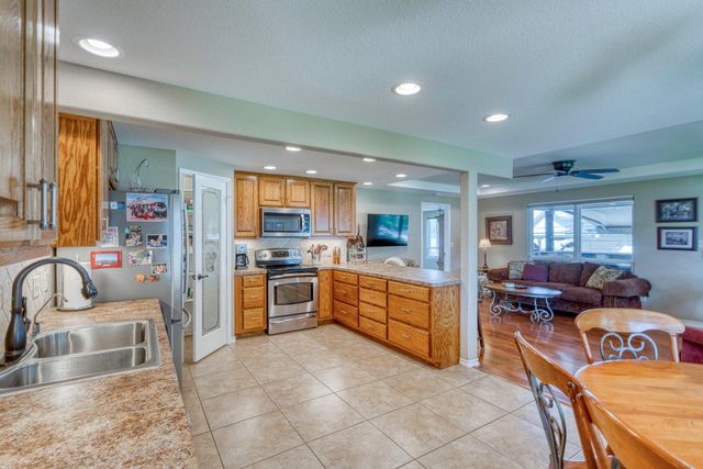 301 Princess LN, Sunrise Beach, TX 78643