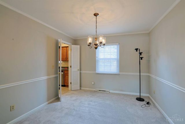 8488 Holiday Hills Drive, Cincinnati, OH 45255