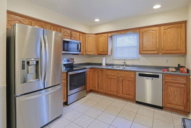 8488 Holiday Hills Drive, Cincinnati, OH 45255