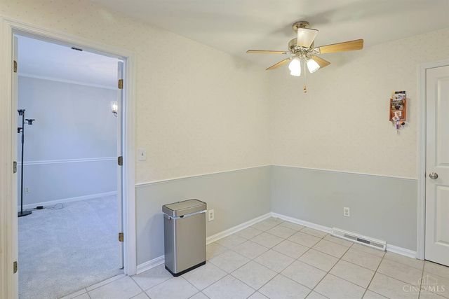 8488 Holiday Hills Drive, Cincinnati, OH 45255