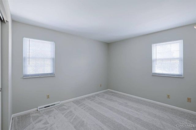 8488 Holiday Hills Drive, Cincinnati, OH 45255