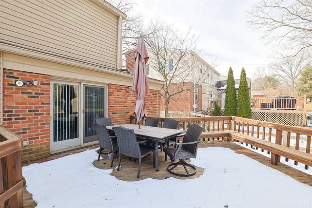 8488 Holiday Hills Drive, Cincinnati, OH 45255