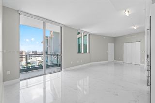 92 SW 3rd St 5206, Miami, FL 33130