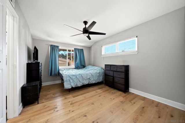 206 Los Reyes Dr, San Diego, CA 92114
