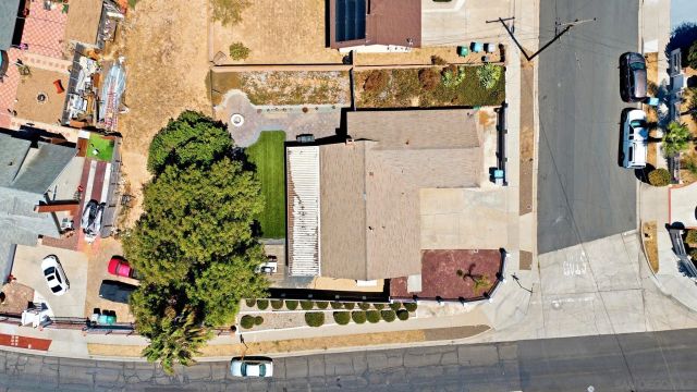 206 Los Reyes Dr, San Diego, CA 92114