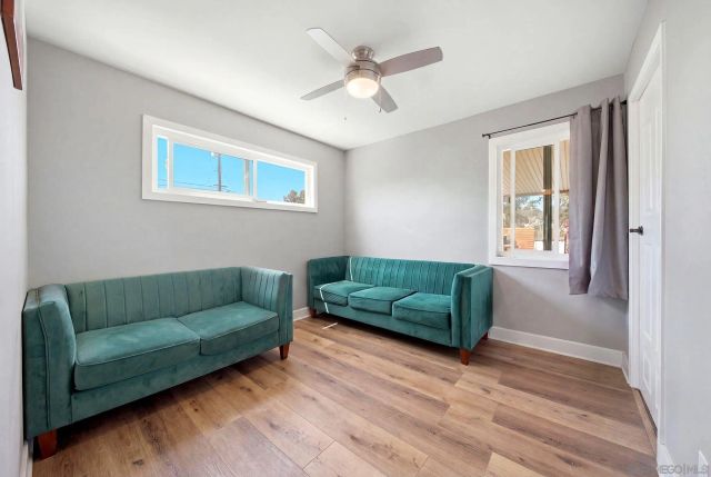 206 Los Reyes Dr, San Diego, CA 92114