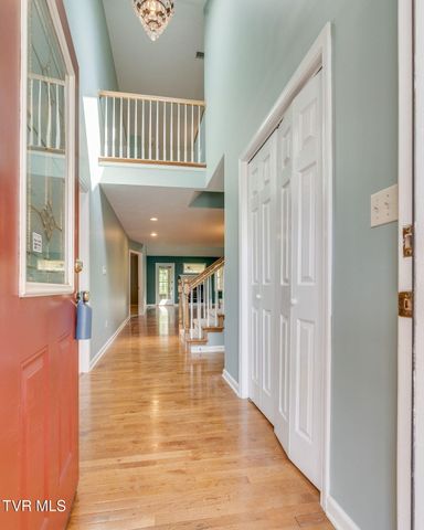 610 Willowcrest Place, Kingsport, TN 37660