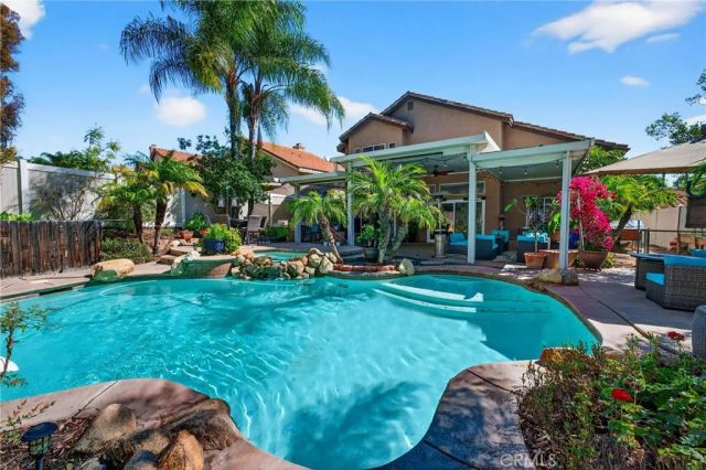 43399 Calle Nacido, Temecula, CA 92592