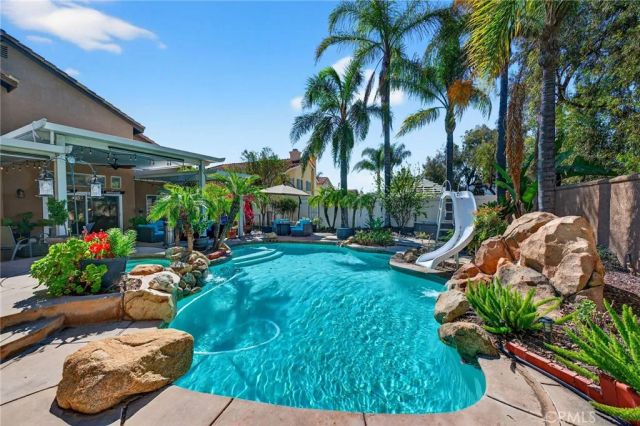 43399 Calle Nacido, Temecula, CA 92592