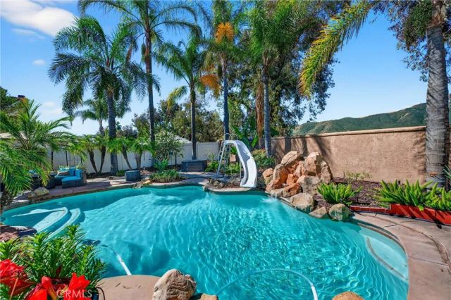 43399 Calle Nacido, Temecula, CA 92592