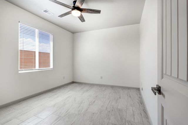 505 12th Avenue SE, Albuquerque, NM 87124