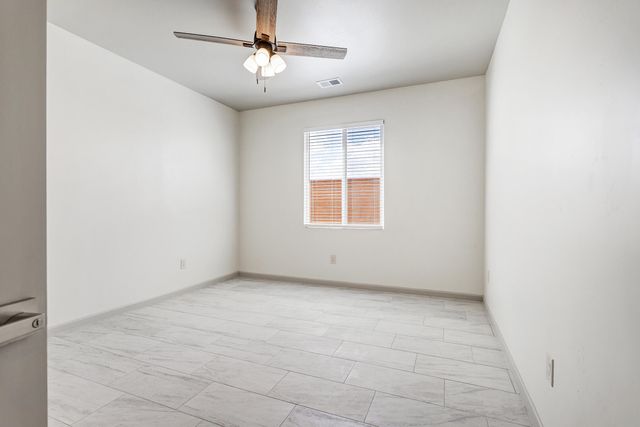 505 12th Avenue SE, Albuquerque, NM 87124