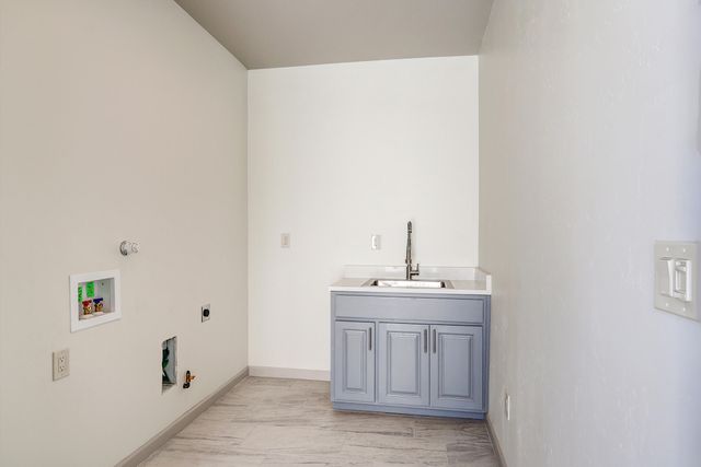 505 12th Avenue SE, Albuquerque, NM 87124