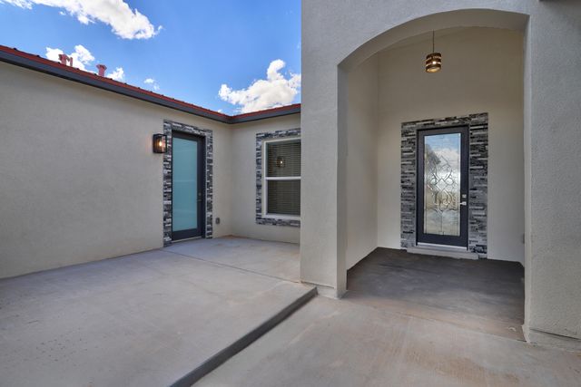 505 12th Avenue SE, Albuquerque, NM 87124