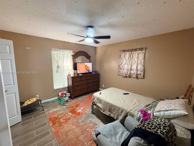 18887 N 42nd Road N, Loxahatchee, FL 33470