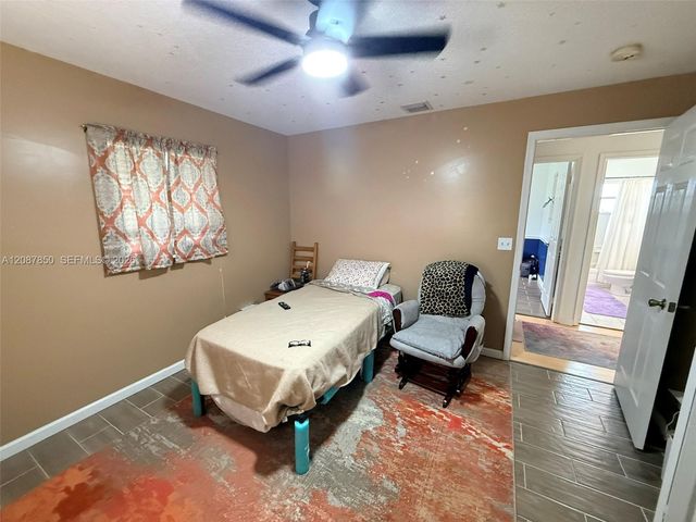 18887 N 42nd Road N, Loxahatchee, FL 33470