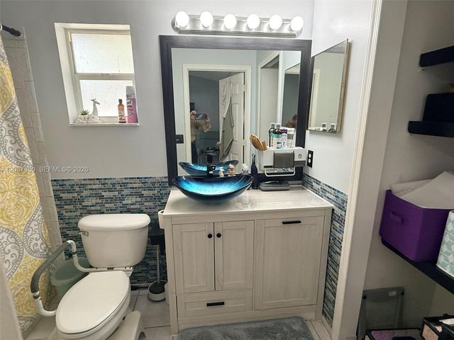 18887 N 42nd Road N, Loxahatchee, FL 33470