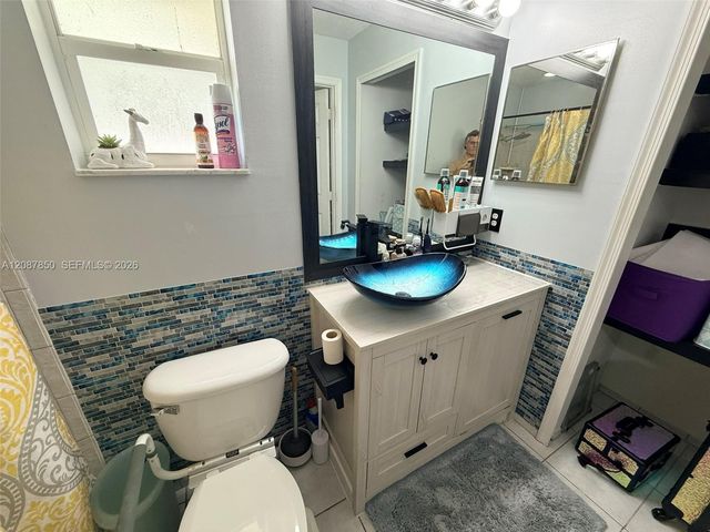 18887 N 42nd Road N, Loxahatchee, FL 33470