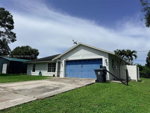 18887 N 42nd Road N, Loxahatchee, FL 33470