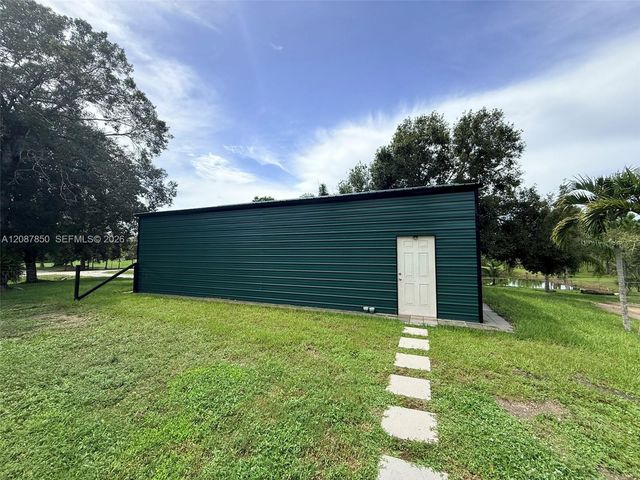 18887 N 42nd Road N, Loxahatchee, FL 33470