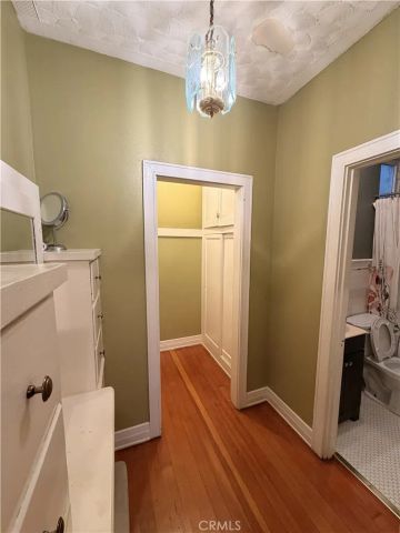 2121 James M Wood 412, Los Angeles, CA 90006