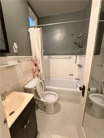 2121 James M Wood 412, Los Angeles, CA 90006