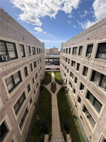 2121 James M Wood 412, Los Angeles, CA 90006