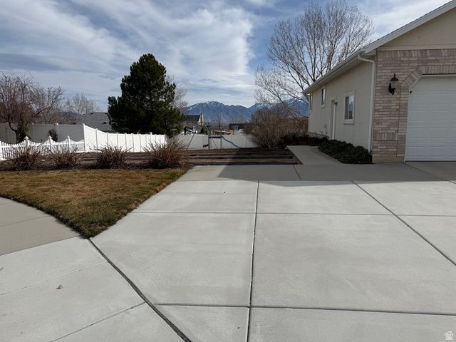 7125 S CASE MOUNTAIN CV, West Jordan, UT 84081