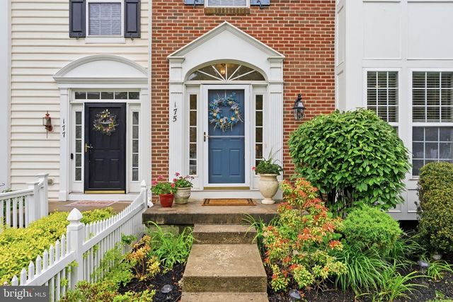 175 PIPERS INN DR, Fountainville, PA 18923