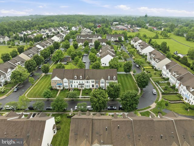 175 PIPERS INN DR, Fountainville, PA 18923
