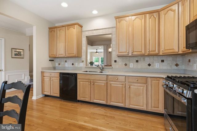 175 PIPERS INN DR, Fountainville, PA 18923