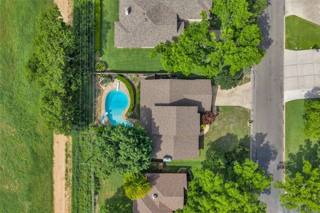 264 Turkey Run, Meadowlakes, TX 78654