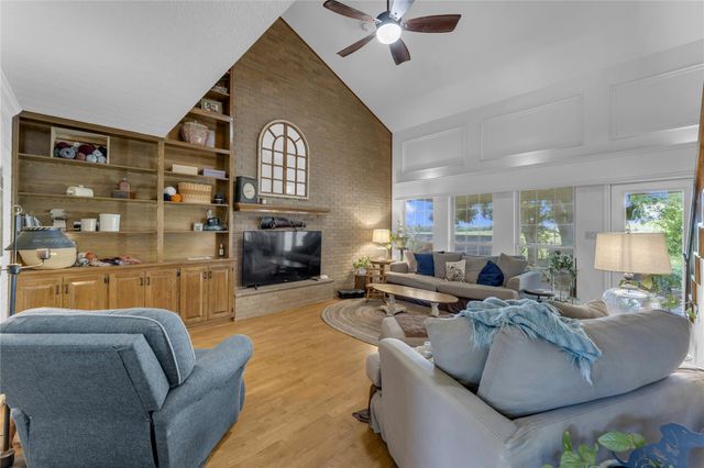 264 Turkey Run, Meadowlakes, TX 78654