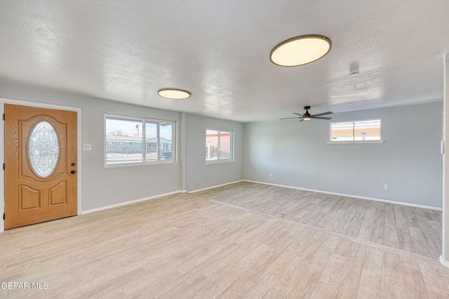 223 KELVIN Avenue, El Paso, TX 79915