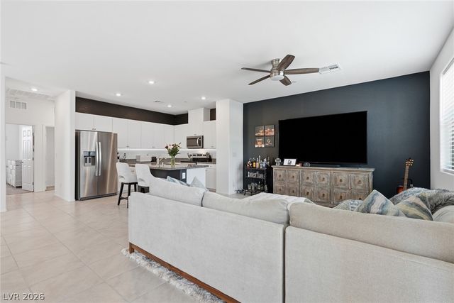 6155 Garden Oasis Street, Las Vegas, NV 89148