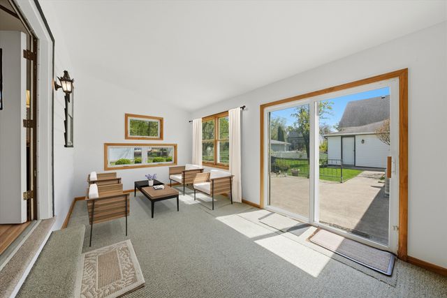 18131 Loomis Avenue, Homewood, IL 60430